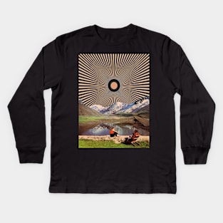 trippy mountain art Kids Long Sleeve T-Shirt